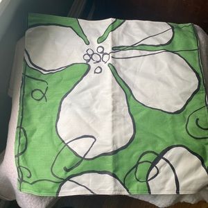 Hable pillow cover
